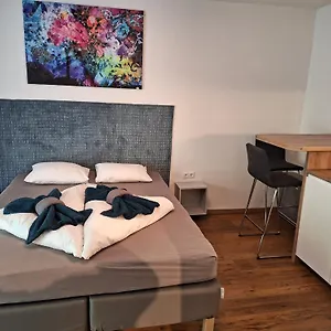 https://flataid-gastehaus-graschi-steinbergstrasse.graz-austria-hotels.com